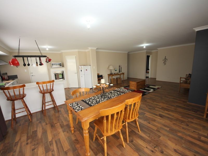 20 Sylvan Way, Seville Grove WA 6112