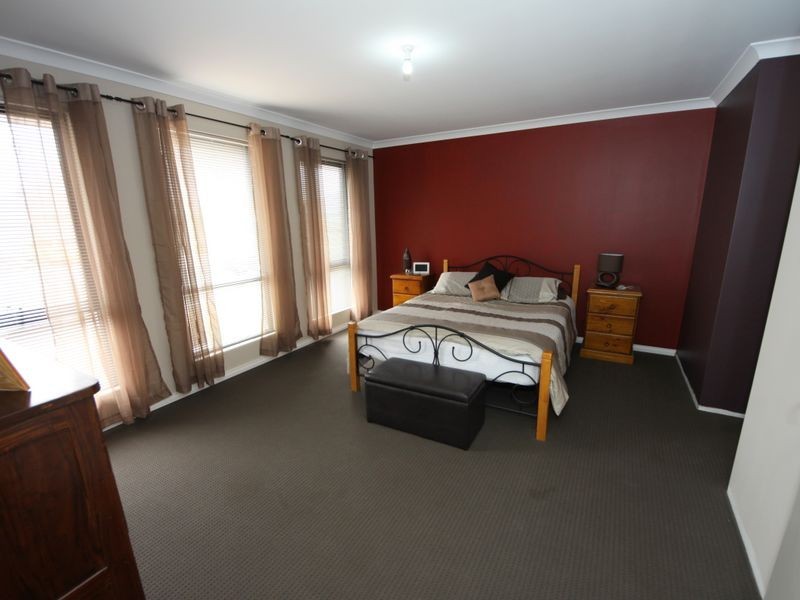 20 Sylvan Way, Seville Grove WA 6112