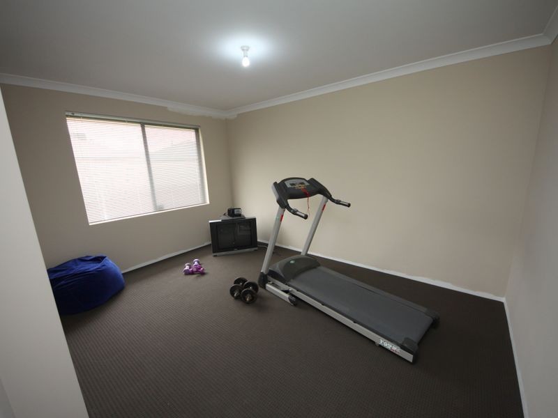 20 Sylvan Way, Seville Grove WA 6112