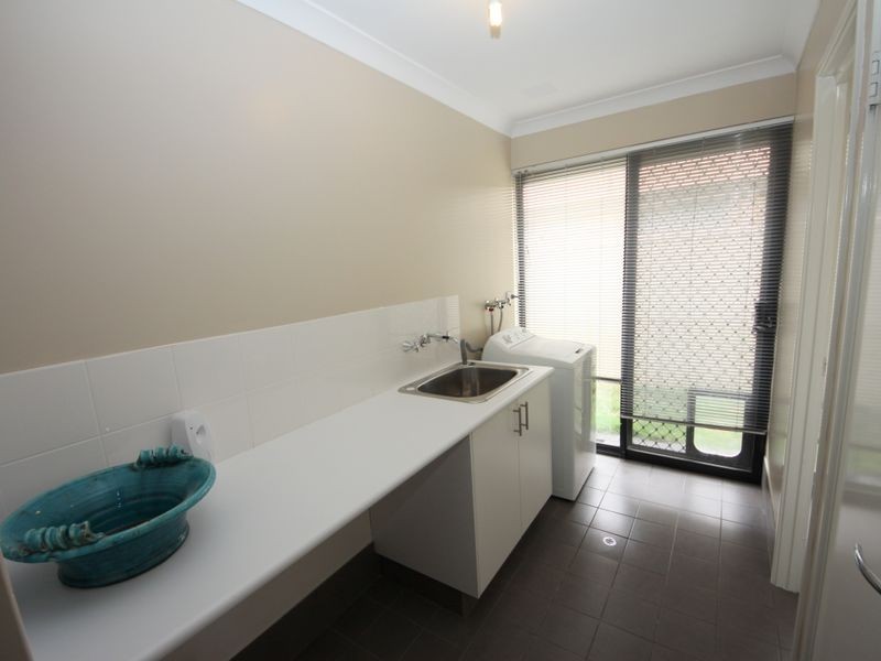 20 Sylvan Way, Seville Grove WA 6112