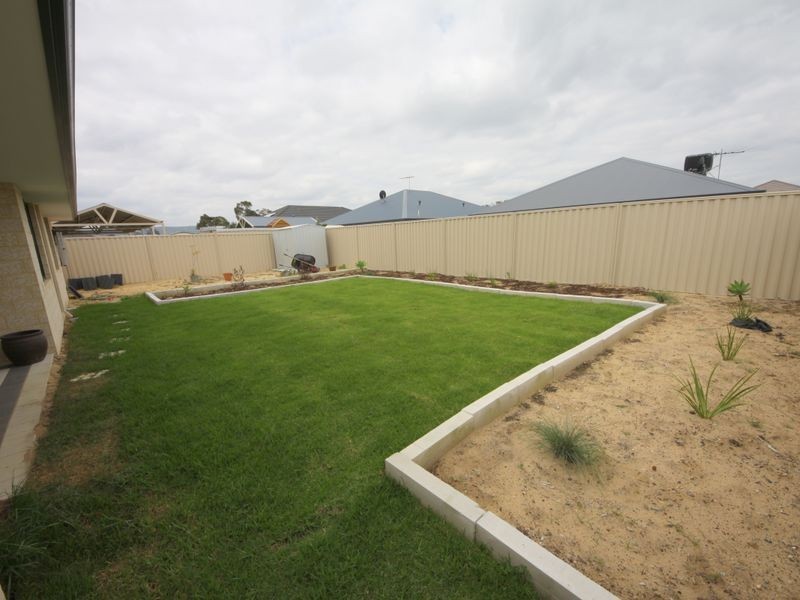 20 Sylvan Way, Seville Grove WA 6112
