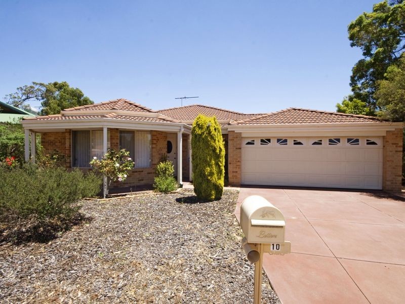 10 McNeil Grove, Jarrahdale WA 6124