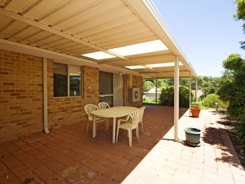 10 McNeil Grove, Jarrahdale WA 6124