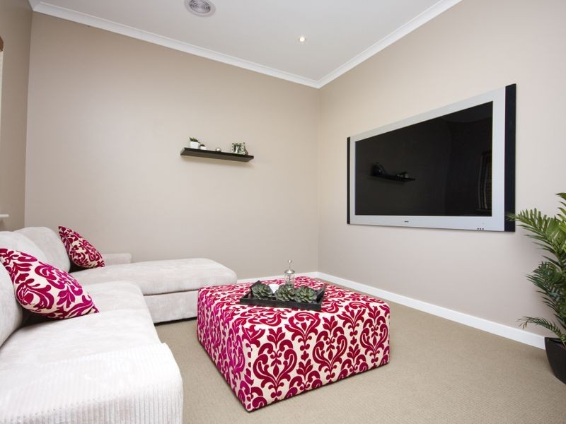 5 Nasura Grove, Mount Nasura WA 6112