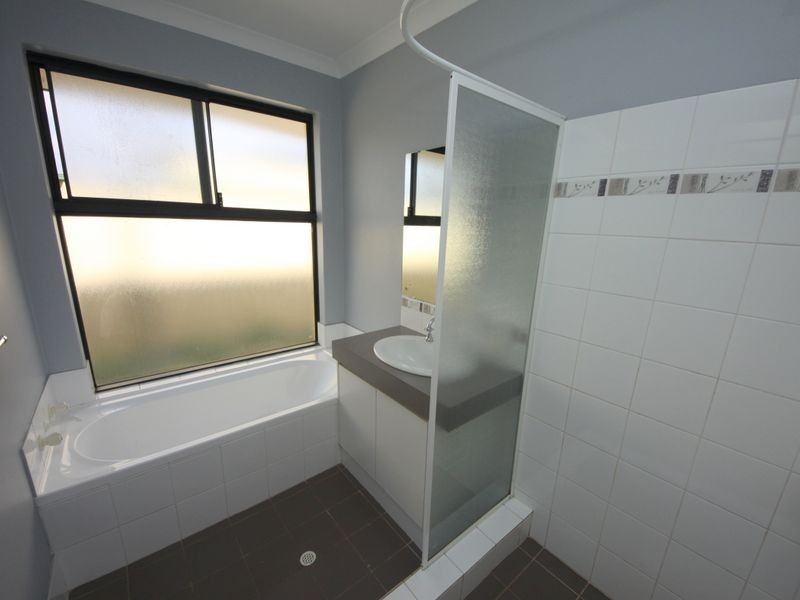 7 Donegal Court, Seville Grove WA 6112