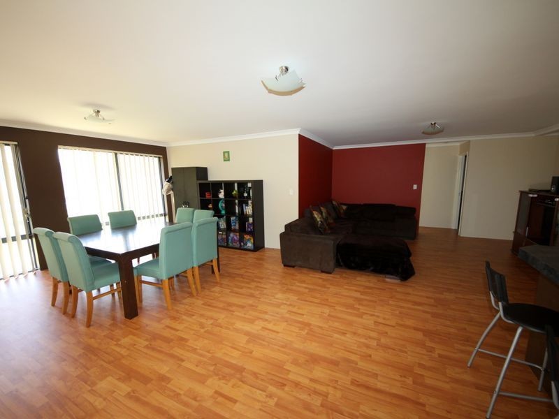 7 Donegal Court, Seville Grove WA 6112