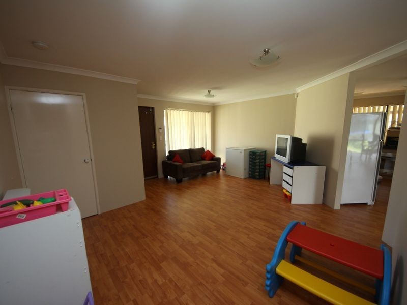 7 Donegal Court, Seville Grove WA 6112