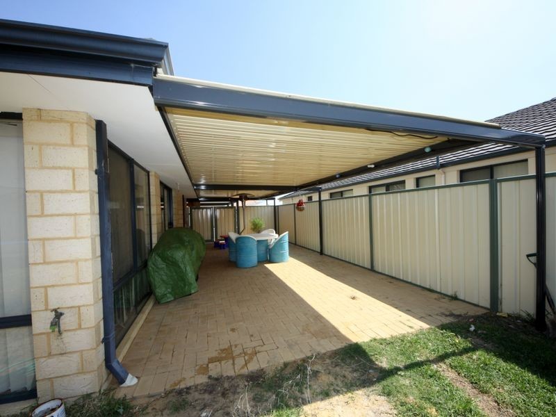 7 Donegal Court, Seville Grove WA 6112