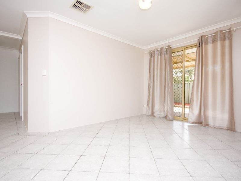 8 Sepal Close, Seville Grove WA 6112