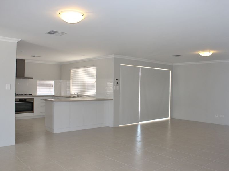 7 Astounding Way, Aubin Grove WA 6164