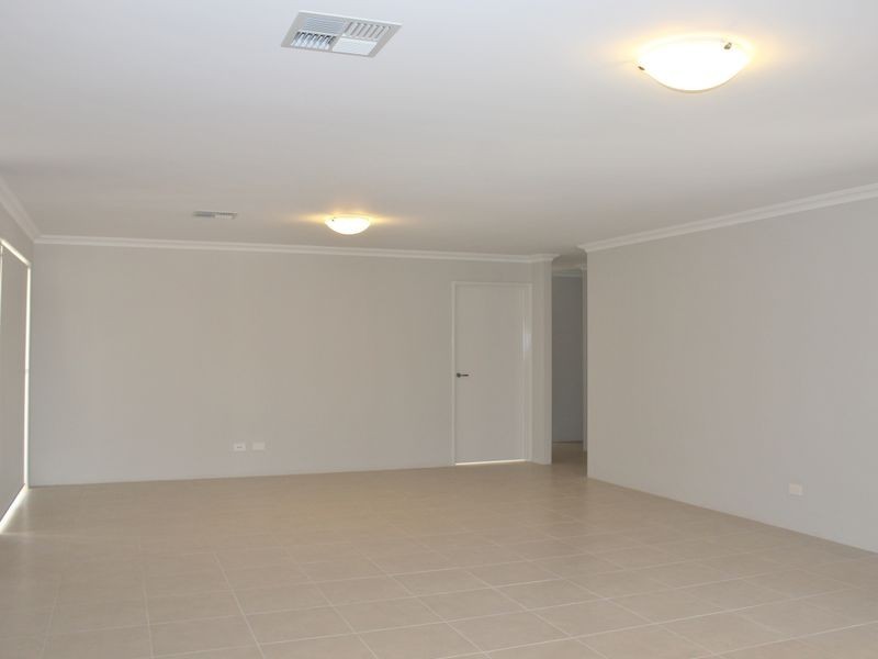 7 Astounding Way, Aubin Grove WA 6164