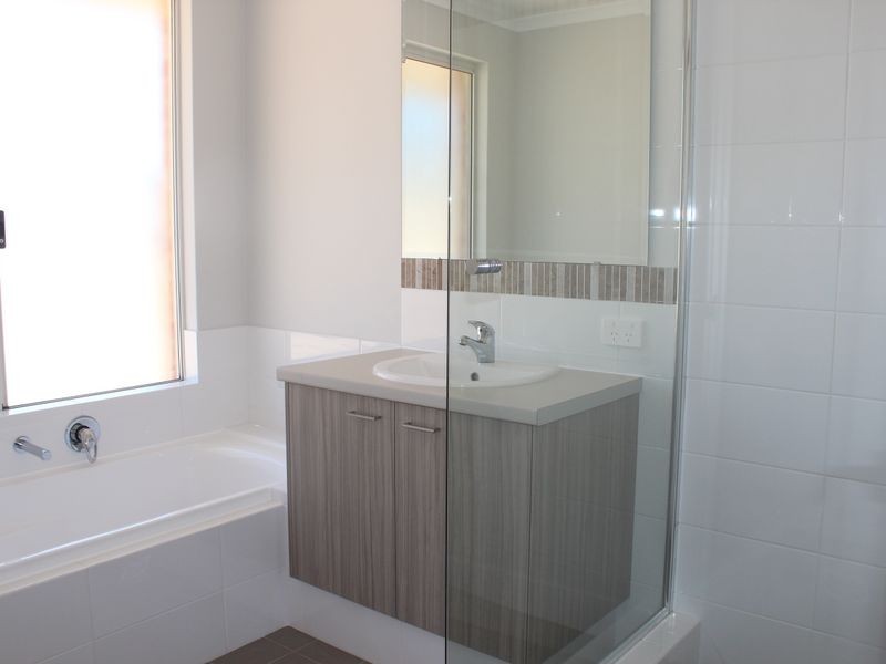 7 Astounding Way, Aubin Grove WA 6164