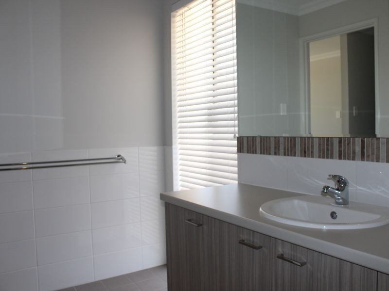 7 Astounding Way, Aubin Grove WA 6164