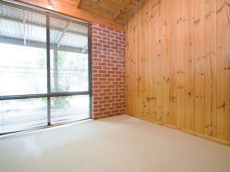 102 Amethyst Crescent, Mount Richon WA 6112