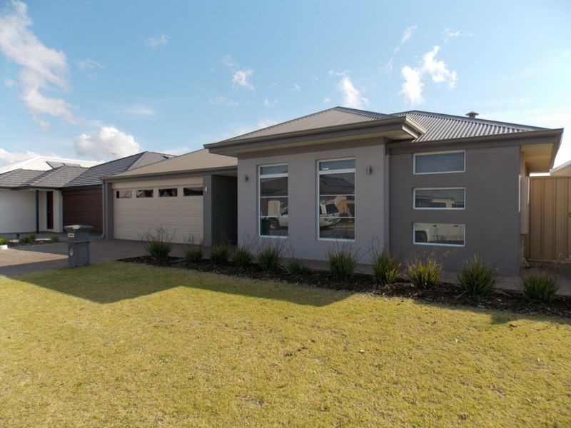 4 Blossom Chase, Atwell WA 6164