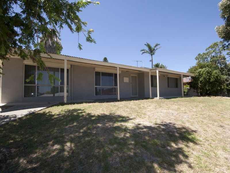 3 Hawk Way, Darling Downs WA 6122