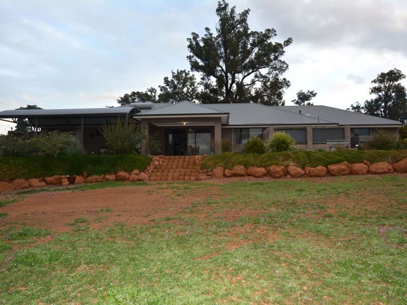 9 Bullich Retreat, Jarrahdale WA 6124