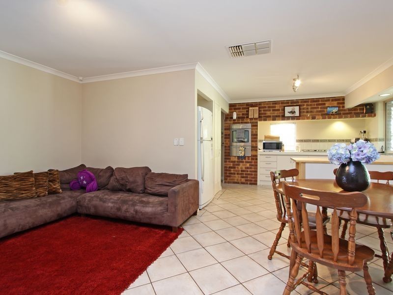 39 Lyrebird Loop, Seville Grove WA 6112