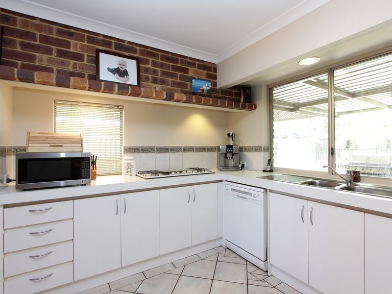 39 Lyrebird Loop, Seville Grove WA 6112