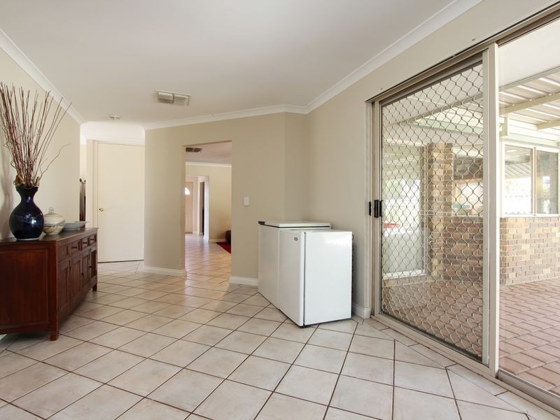 39 Lyrebird Loop, Seville Grove WA 6112