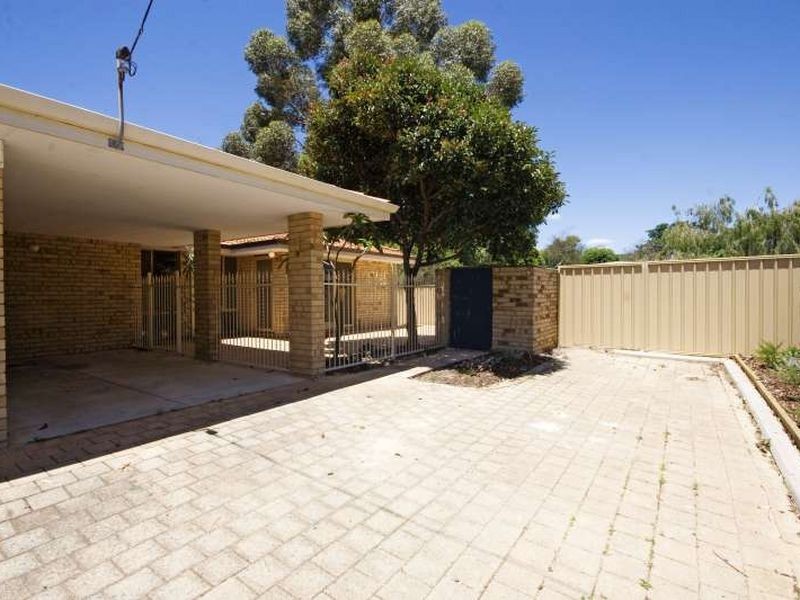 25A Barellan Court, Armadale WA 6112