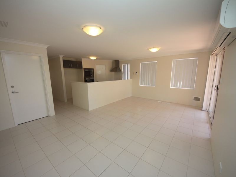 17/54 Sixth Road, Armadale WA 6112