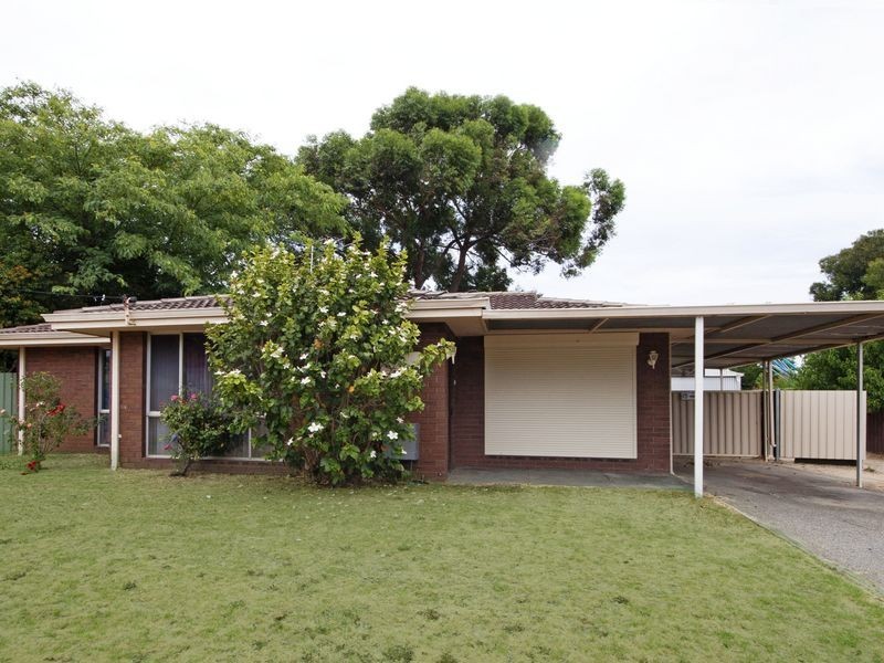 29 Tarrawan Road, Armadale WA 6112
