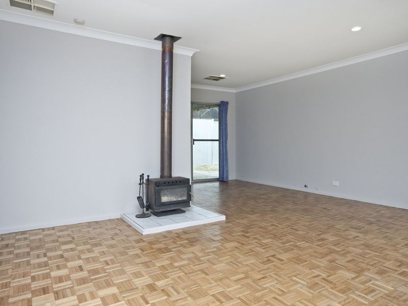 29 Tarrawan Road, Armadale WA 6112