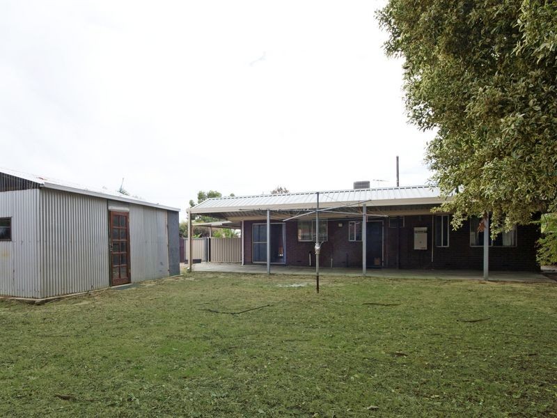 29 Tarrawan Road, Armadale WA 6112