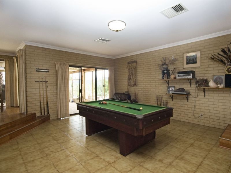 14 Rushton Terrace, Mount Nasura WA 6112