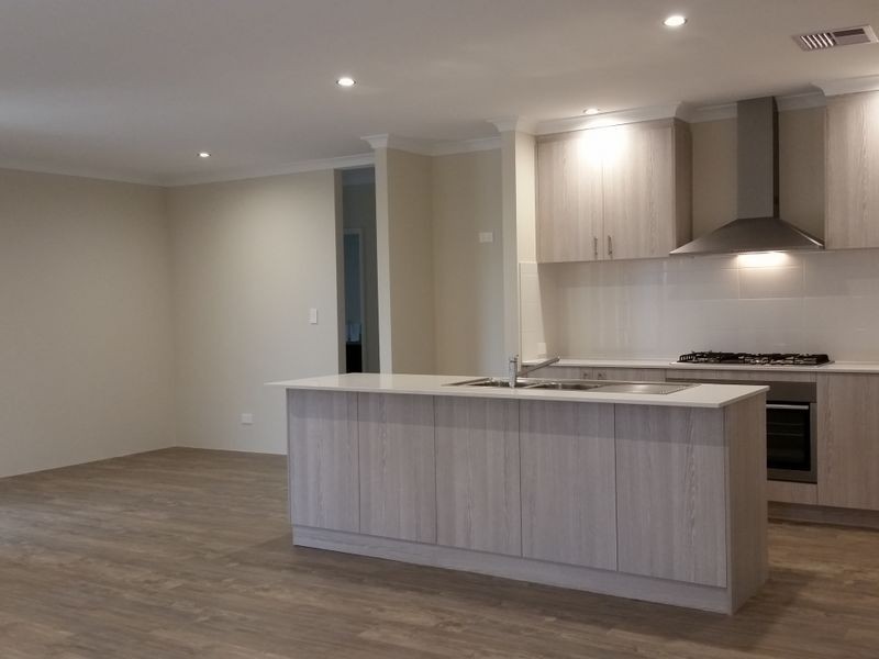 1 Tuart Ridge, Parmelia WA 6167