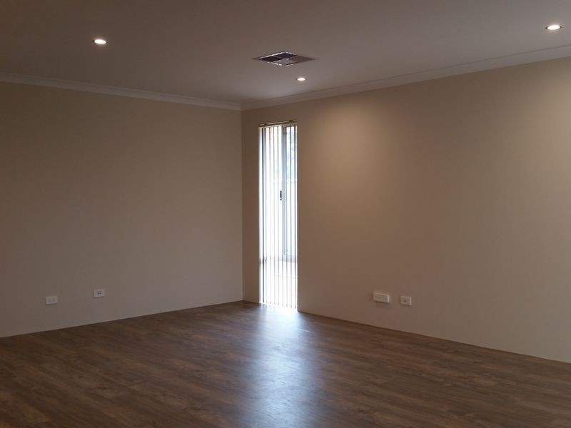 1 Tuart Ridge, Parmelia WA 6167