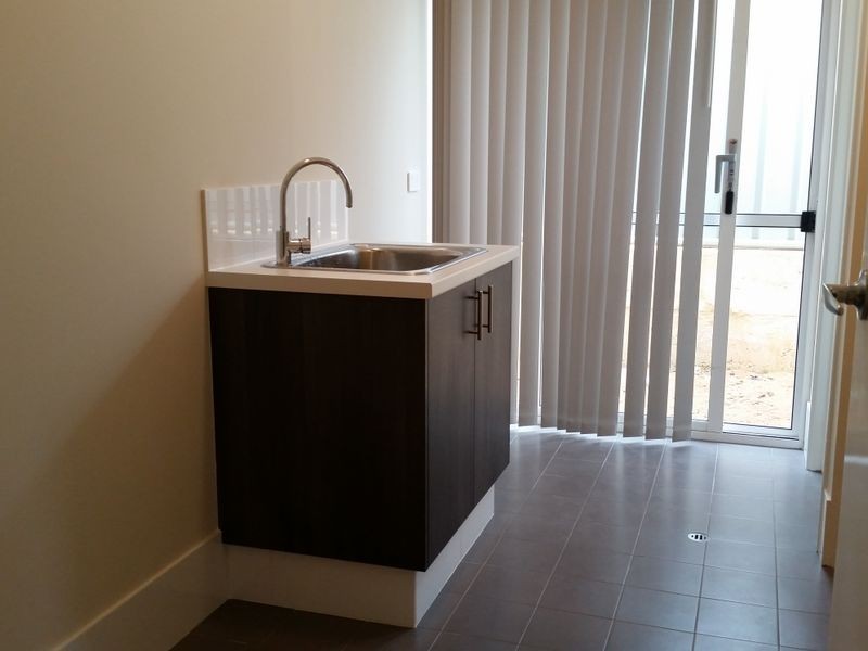 1 Tuart Ridge, Parmelia WA 6167