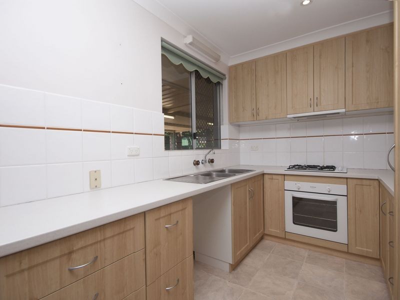 4 Coran Place, Camillo WA 6111