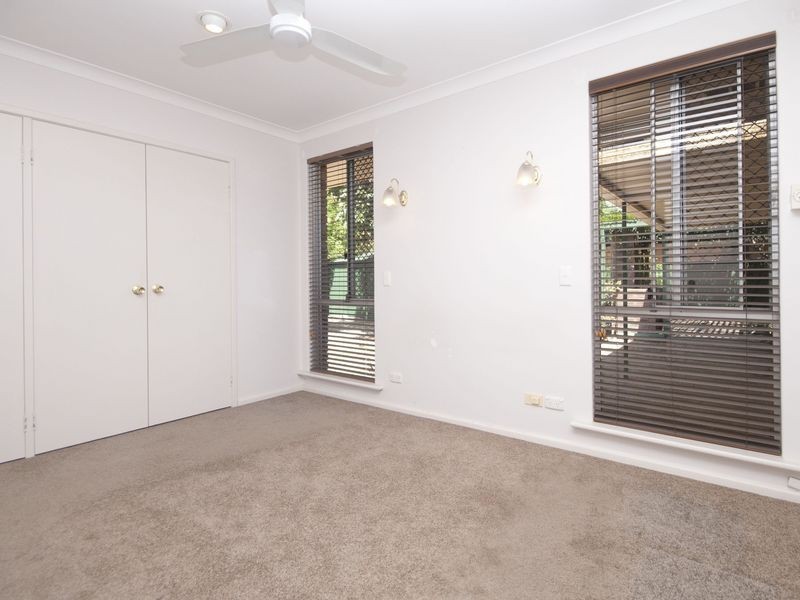 4 Coran Place, Camillo WA 6111