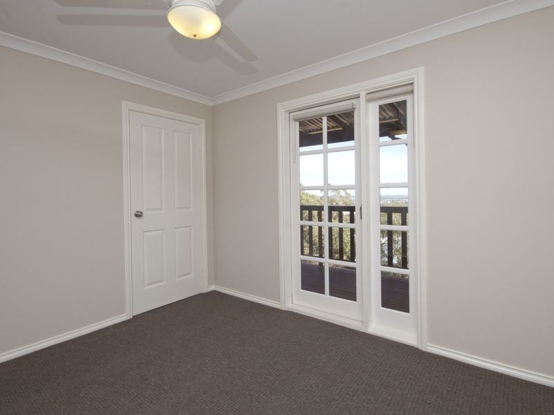 35 Talus Drive, Mount Richon WA 6112
