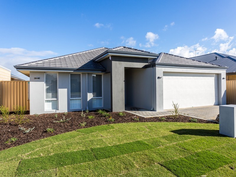 9 Manar Way, Byford WA 6122