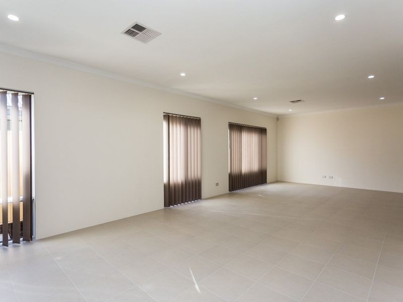 9 Manar Way, Byford WA 6122