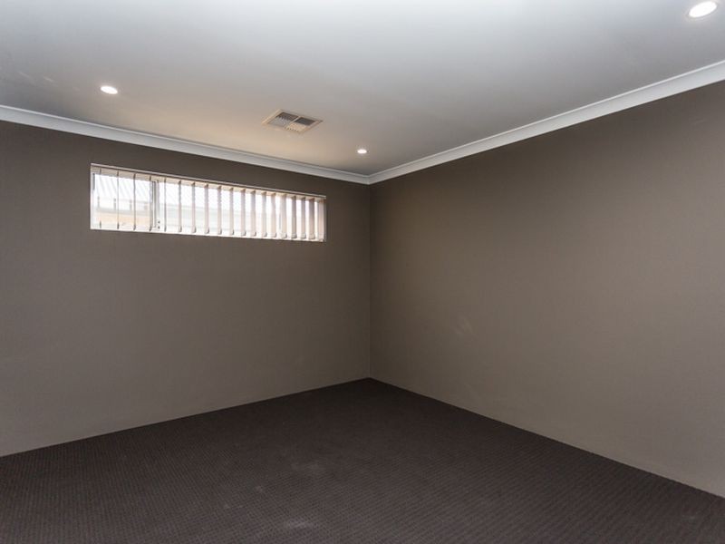 9 Manar Way, Byford WA 6122