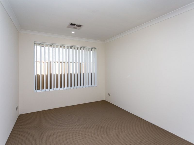 9 Manar Way, Byford WA 6122