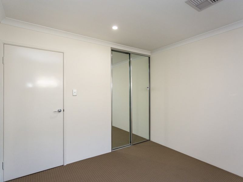 9 Manar Way, Byford WA 6122