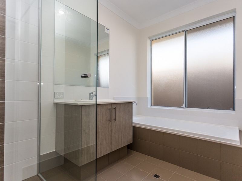 9 Manar Way, Byford WA 6122