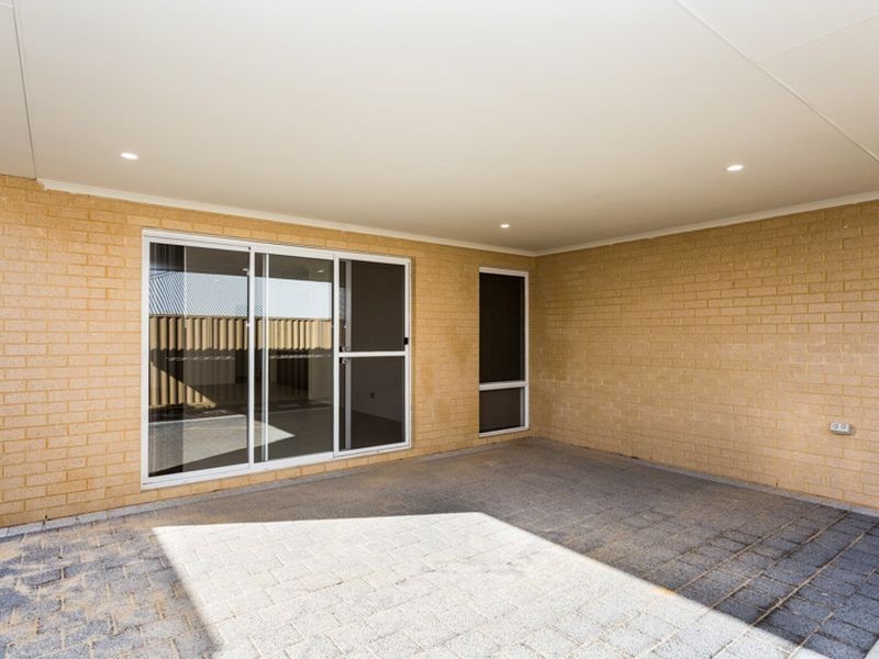 9 Manar Way, Byford WA 6122