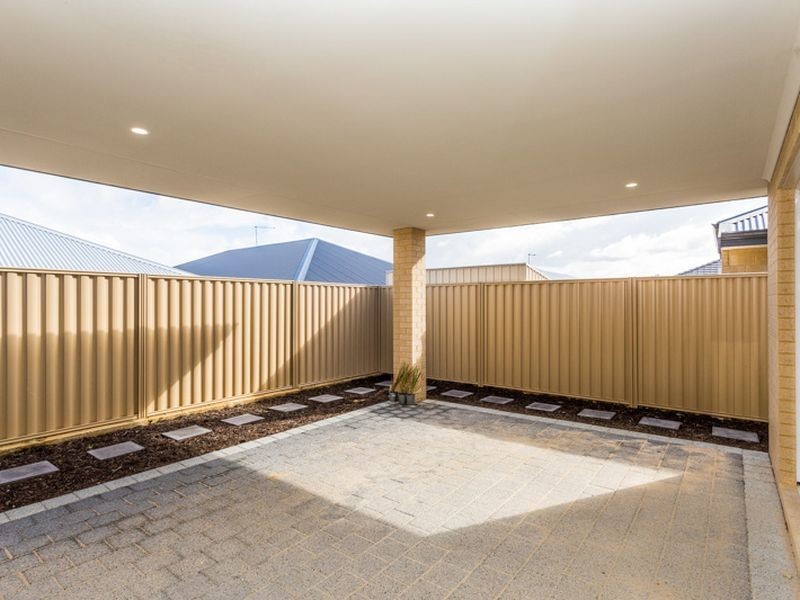 9 Manar Way, Byford WA 6122