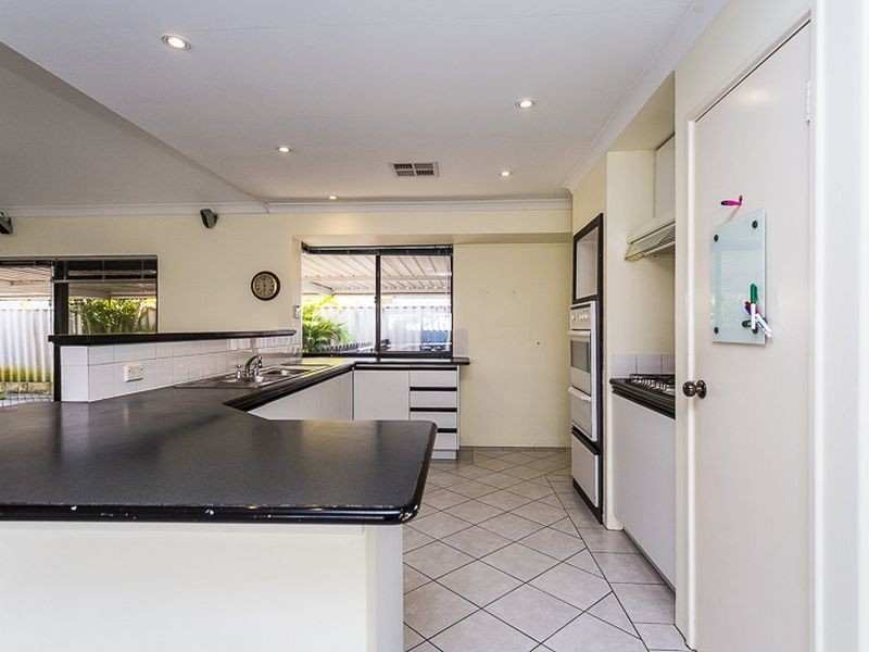 3 Gilbride Cove, Atwell WA 6164