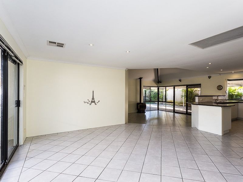 3 Gilbride Cove, Atwell WA 6164