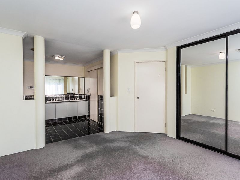 3 Gilbride Cove, Atwell WA 6164