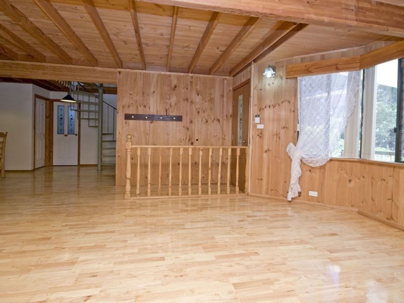 10 Barranduna Drive, Mount Nasura WA 6112