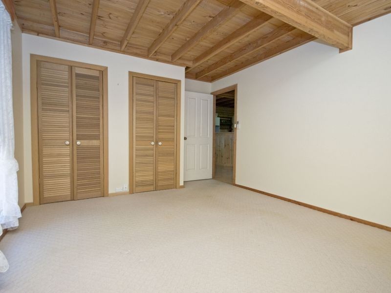 10 Barranduna Drive, Mount Nasura WA 6112