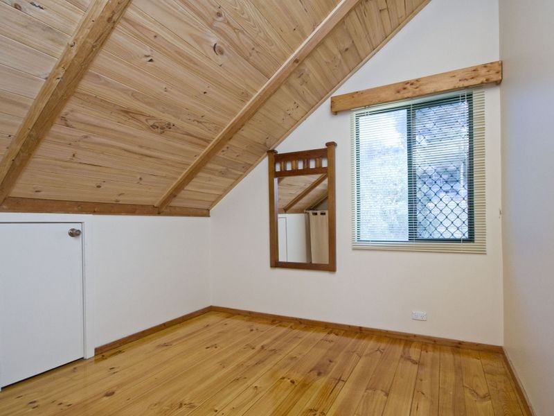 10 Barranduna Drive, Mount Nasura WA 6112